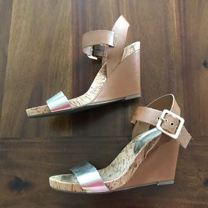 BCBG wedges - size 8.5. In great condition!